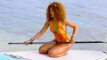 Rihanna hace paddleboarding en un traje de baño sexy en Barbados