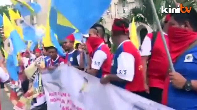 Railway union chief seeks open debate on sackings