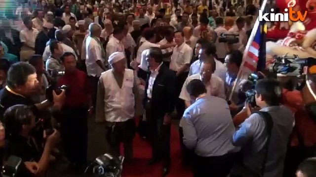 Wan Azizah hurt by Hadi's 'personal attacks'