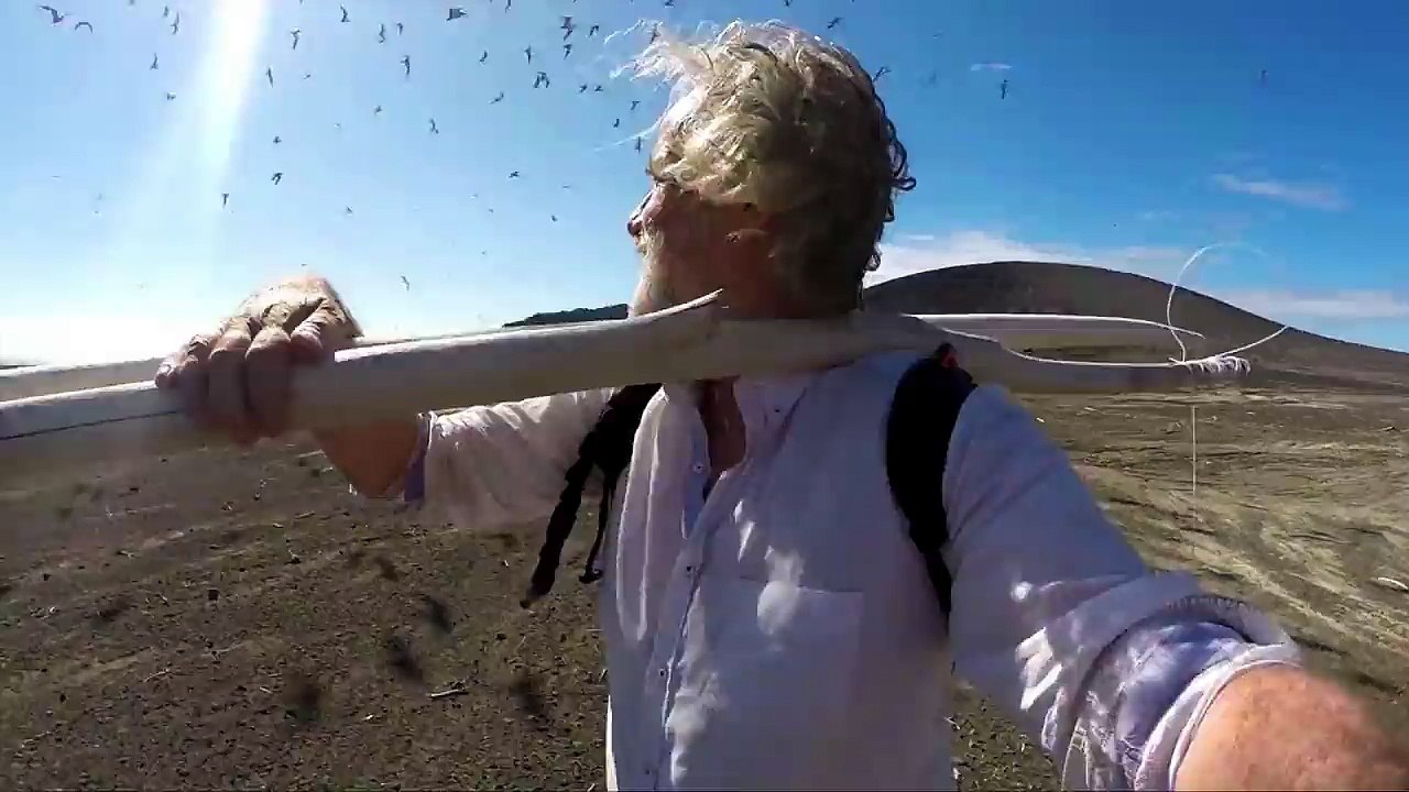 Voyage en terre inconnue : 11 nuits sur la plus jeune île de la planète