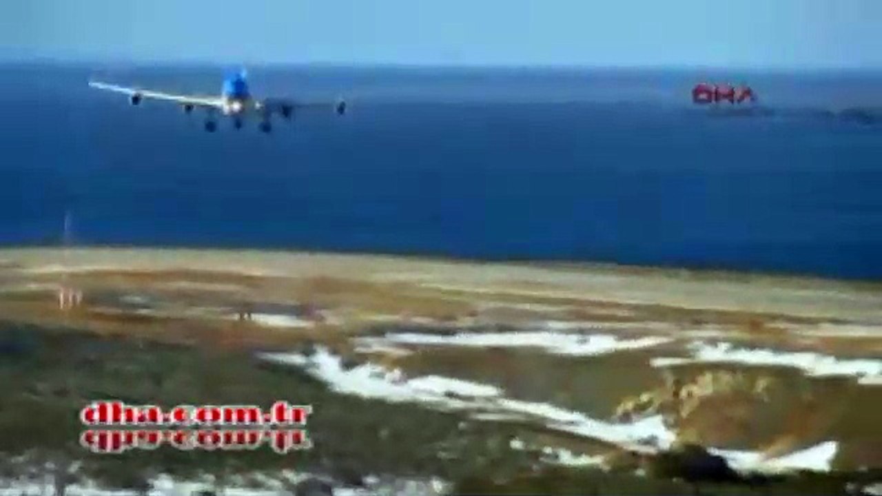 RÜZGAR ALTINDA İNİŞ YAPMAYA ÇALIŞTI VE...