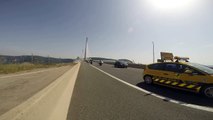 La traversée du viaduc de Millau par les Motards du Viaduc 2015