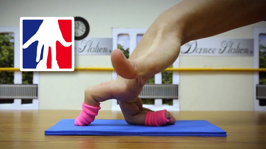 Fingers Breakdance in the studio - Learn How to do Fingers Ballet, Breakdance & Yoga