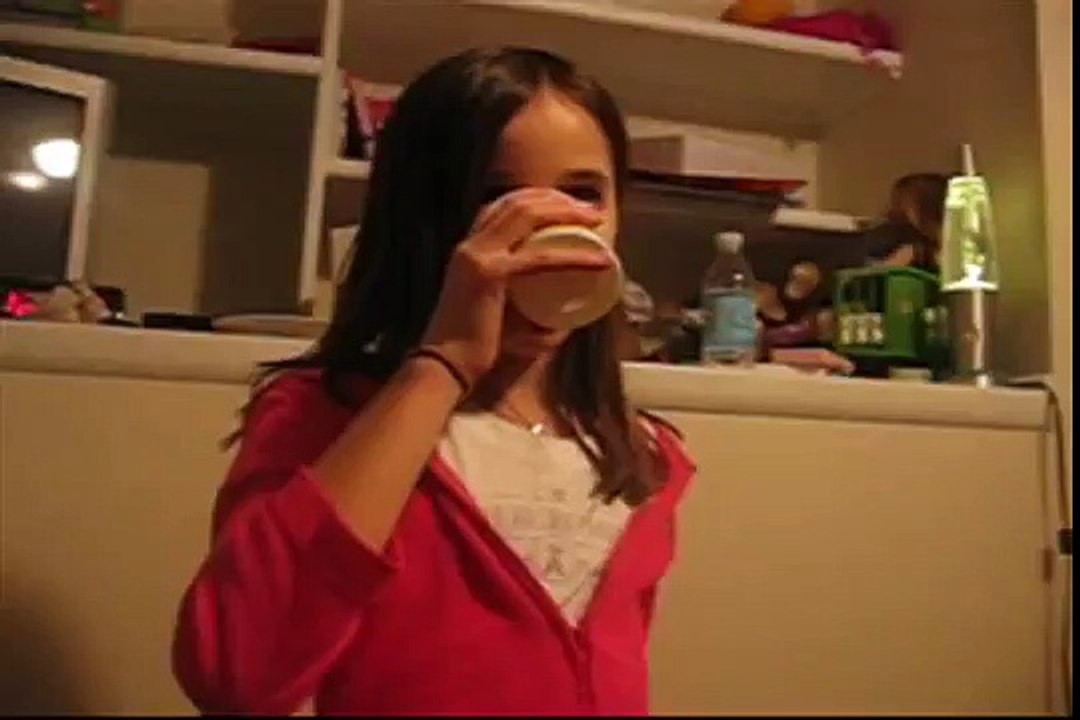 slow motion voice: lemonade!