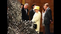 Queen Elizabeth Visits Game of Thrones Set — See the Monarch With the Iron Throne, Jon Snow and More