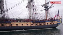 Brest. Arrivée de l'Hermione quai Malbert