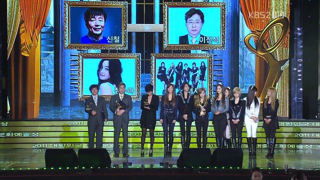 HD SNSD cut 2/2 11 Pop Culture Arts Awards Nov28.2011 GIRLS' GENERATION 720p
