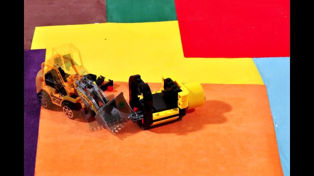 Мультики про Трактор. Развивающие мультфильмы для детей. Конструктор: Подводная лодка