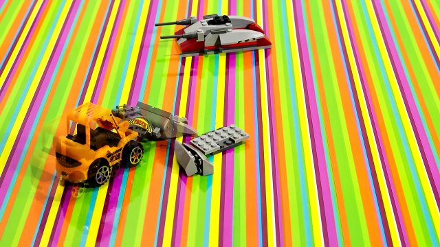 Конструктор: Танчики. Мультик про танк - Игрушки для детей. Трактор Павлик - Развивающие мультики!