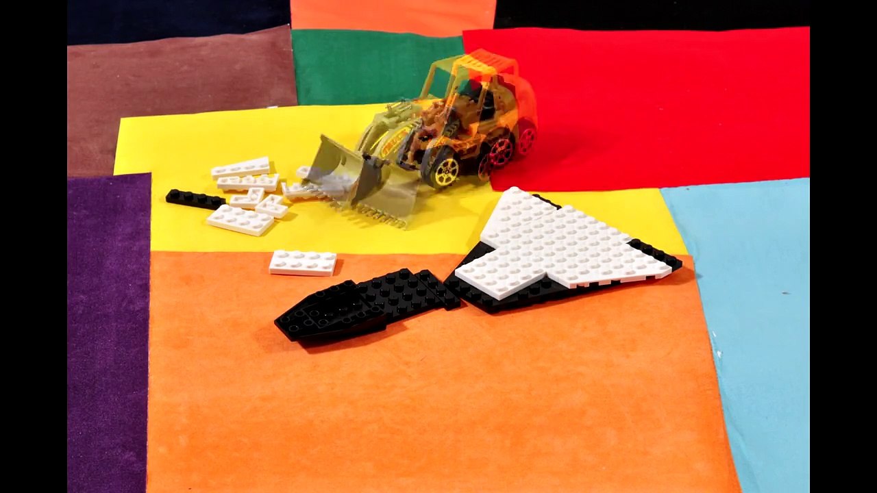 Мультики Про Трактор. Развивающие мультфильмы самых маленьких. Конструктор: Космический корабль!