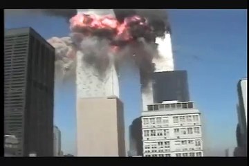 9/11 Rooftop Eyewitness - Its A Bomb Definitely A Bomb (Live Raw Video)