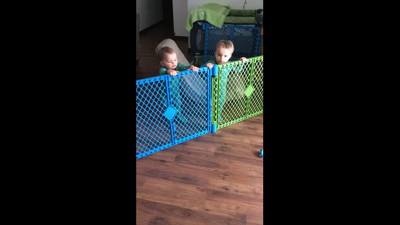 Twins jail break