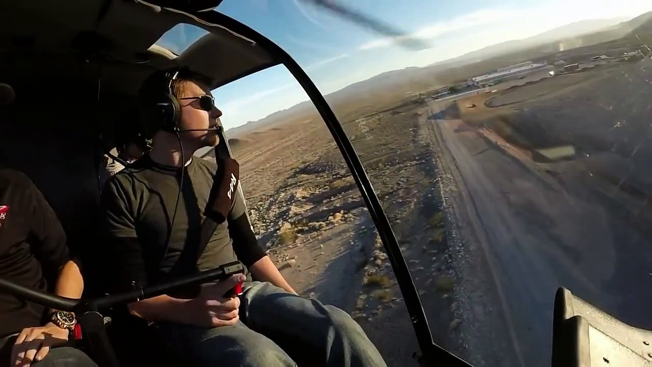 Incredible high speed helicopter chase