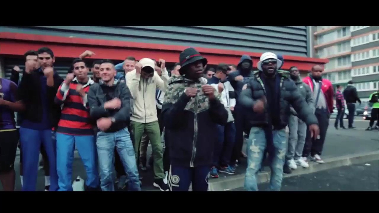 Gradur ft La Petite Sirène - Sous L'Océan