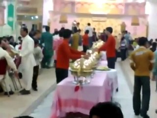 شادی کا کھانا پسند ھے تو ویڈیو دیکھیں