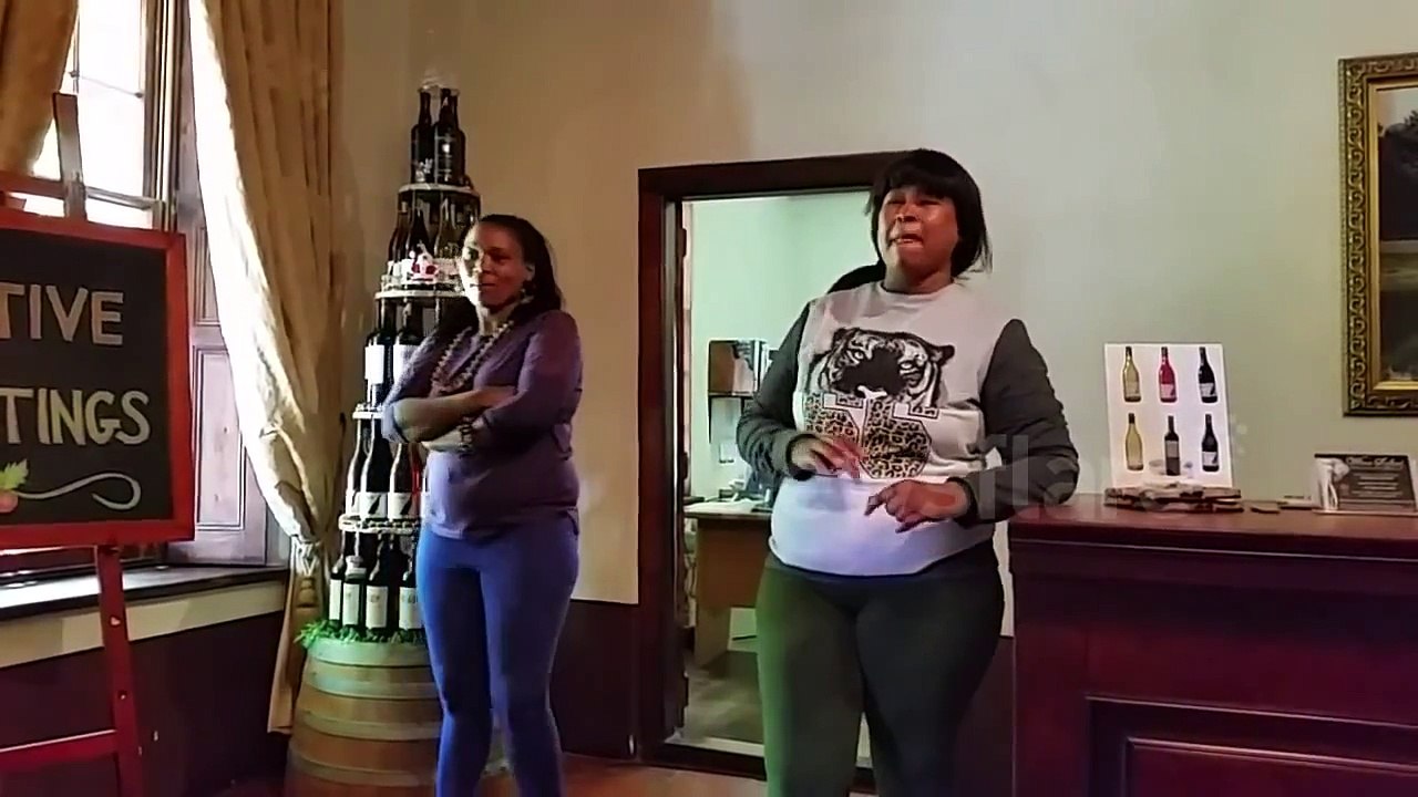 Waitresses sing in Xhosa (clicking language)