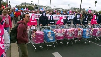 Protest against gay couples' access to IVF in France