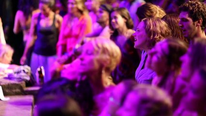 XAVIER RUDD "Spirit Bird" - Closing 2014 Bali Spirit Festival with much LOVE