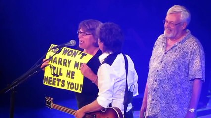 Marriage proposal during Paul McCartney gig