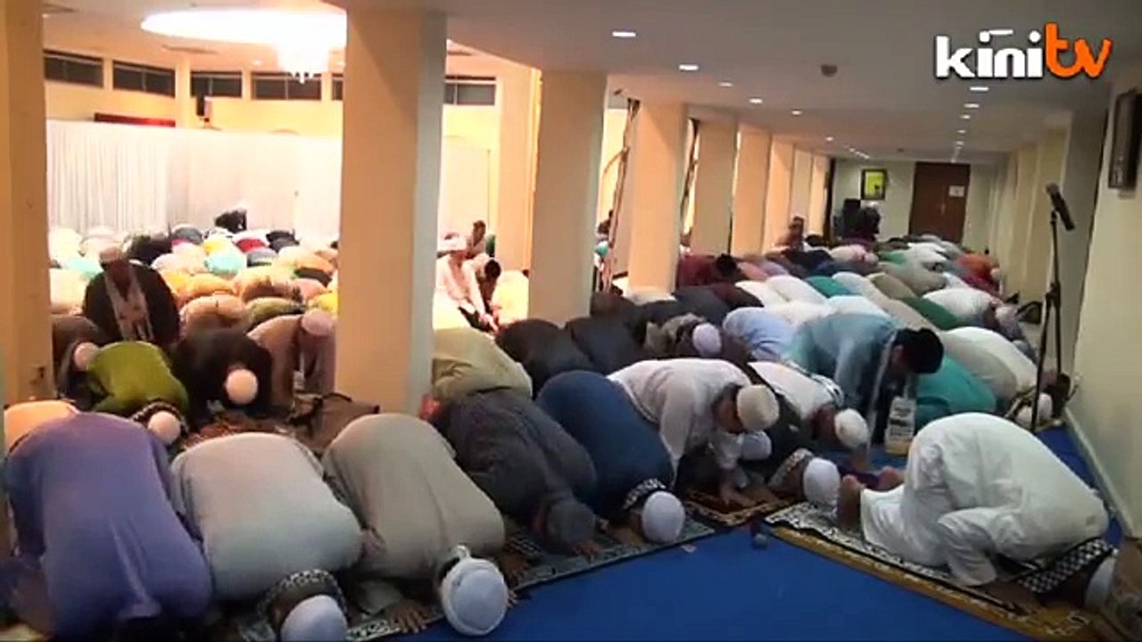 MB, Selangor PAS holds solat hajat to 'save Selangor'