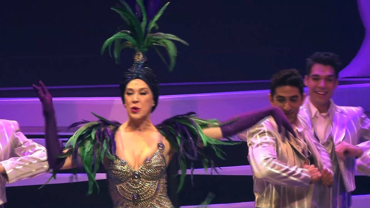 Claudia Raia relembra sua trajetória em 'Raia 30 - o musical'