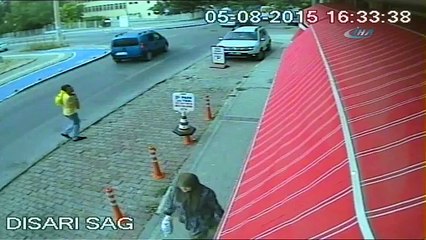 Sadaka kutusunu işte böyle çaldı