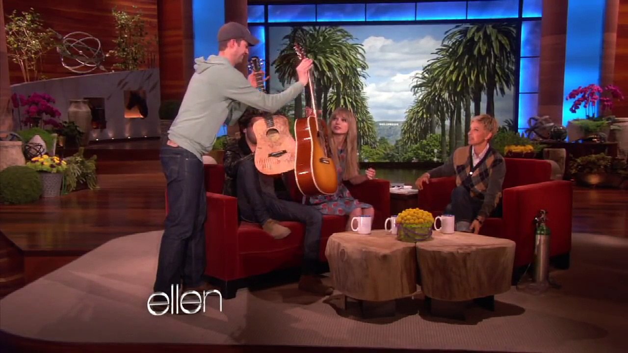 Taylor Swift and Zac Efron Sing a Duet! - The Ellen DeGeneres Show.flv