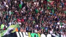 Les supporteurs du raja chantent pour l'algerie جمهور الرجاء البيضاوي يغني للجزائر