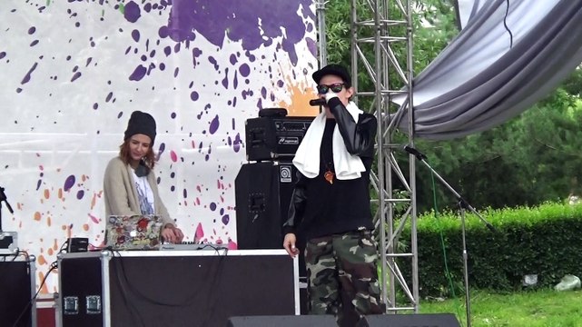 Кравц ‒ Прониклась мной и Аномальная жара