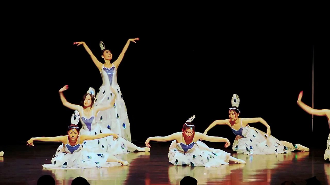 The Spirit of Peacock 雀之靈: Dai Minority Peacock Dance (Rhythms of China 2012)