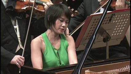Yuja Wang plays Falla’s “Nights in the Gardens of Spain” (1)