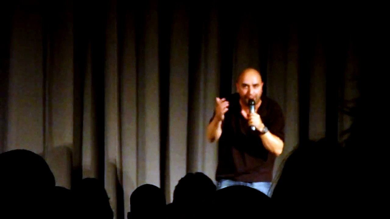 Serdar Somuncu - live Kino Babylon Berlin 4/7