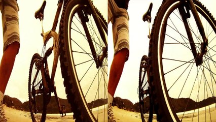 Filme em 3D, ver com óculos 3D, Mtb,  Ubatuba, SP, Brasil, bike, passeio,mares e praias, Stand up paddle, caiaque reciclados em 3 D