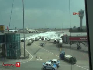 Tonlarca yakıt aprona aktı