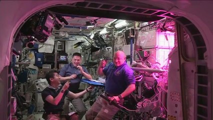 Astronauts Eat First Space Grown Salad