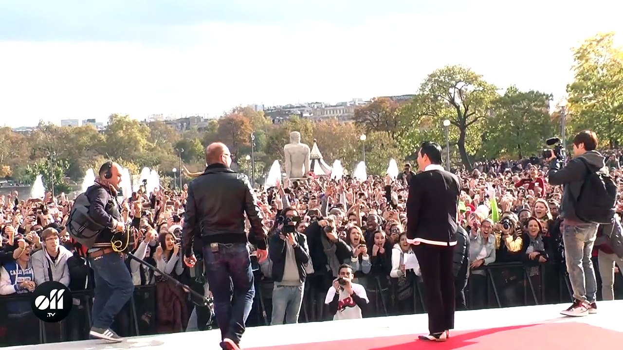 PSY in Paris: "Gangnam Style" flashmob at Trocadéro
