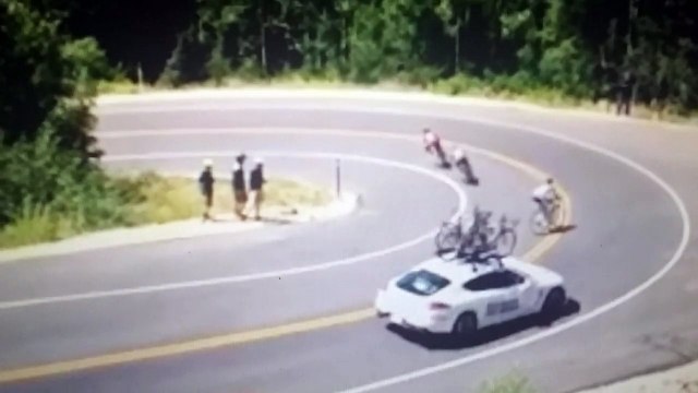 MOUNTAIN BIKES CRASHES CAUGHT ON CAMERA CRASH RACE INJURIES HD 8/10/2015