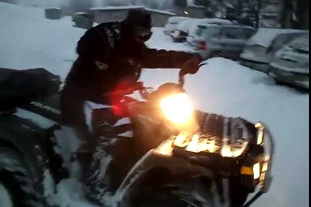 Snow Riding Polaris Big Boss 6x6 QuadSquad
