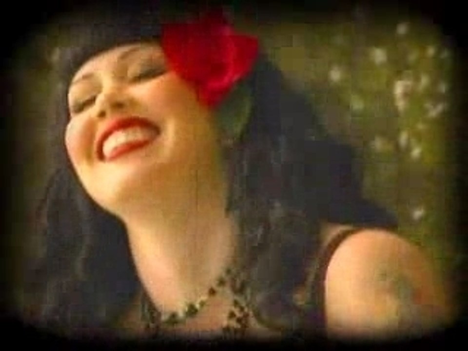 Kitten De Ville in CAMP BURLESQUE-Trailer