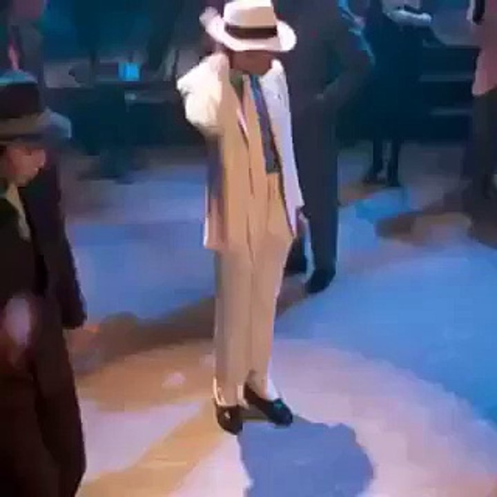 when u try to copy Michael Jackson