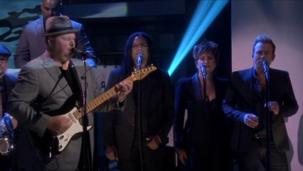 Tonight Show live du 06/08 - Christopher Cross et The Roots interprètent Sailing chez Jimmy Fallon, sur MCM !