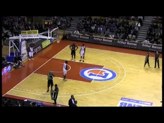 Elan/Asvel : Contestation Lancer-franc Steed Tchicamboud