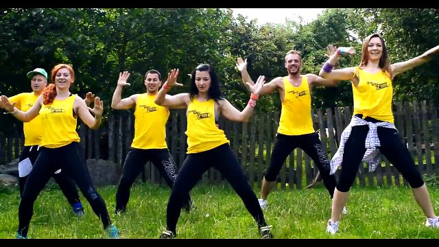 Chicken dance Zumba Fitness Choreo
