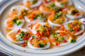 Bánh bèo - Vietnamese Savory Steamed Rice Cake (Water Fern Cake)