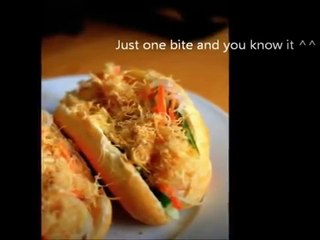 Bánh mì gà - Bread Roll Sandwich with Chicken Floss