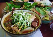 How to make BUN BO HUE - Vietnamese Spicy Beef Noodle Soup