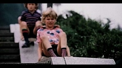 DERRIERE LE MUR, LA CALIFORNIE - Bande-annonce