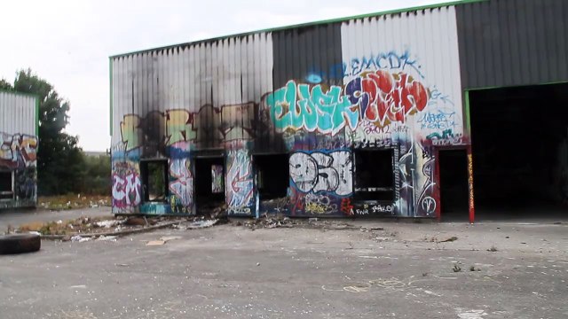 Beauvais : feu aux hangars de Bracheux