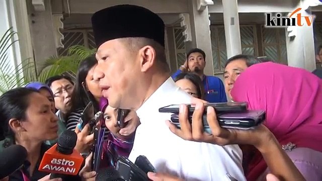 Tiada akan derma kepada pembangkang, kata Nazri