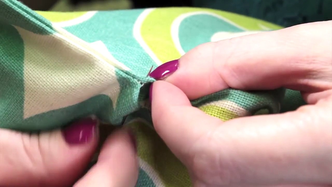 How to Hand Sew an Invisible Stitch (Tutorial)